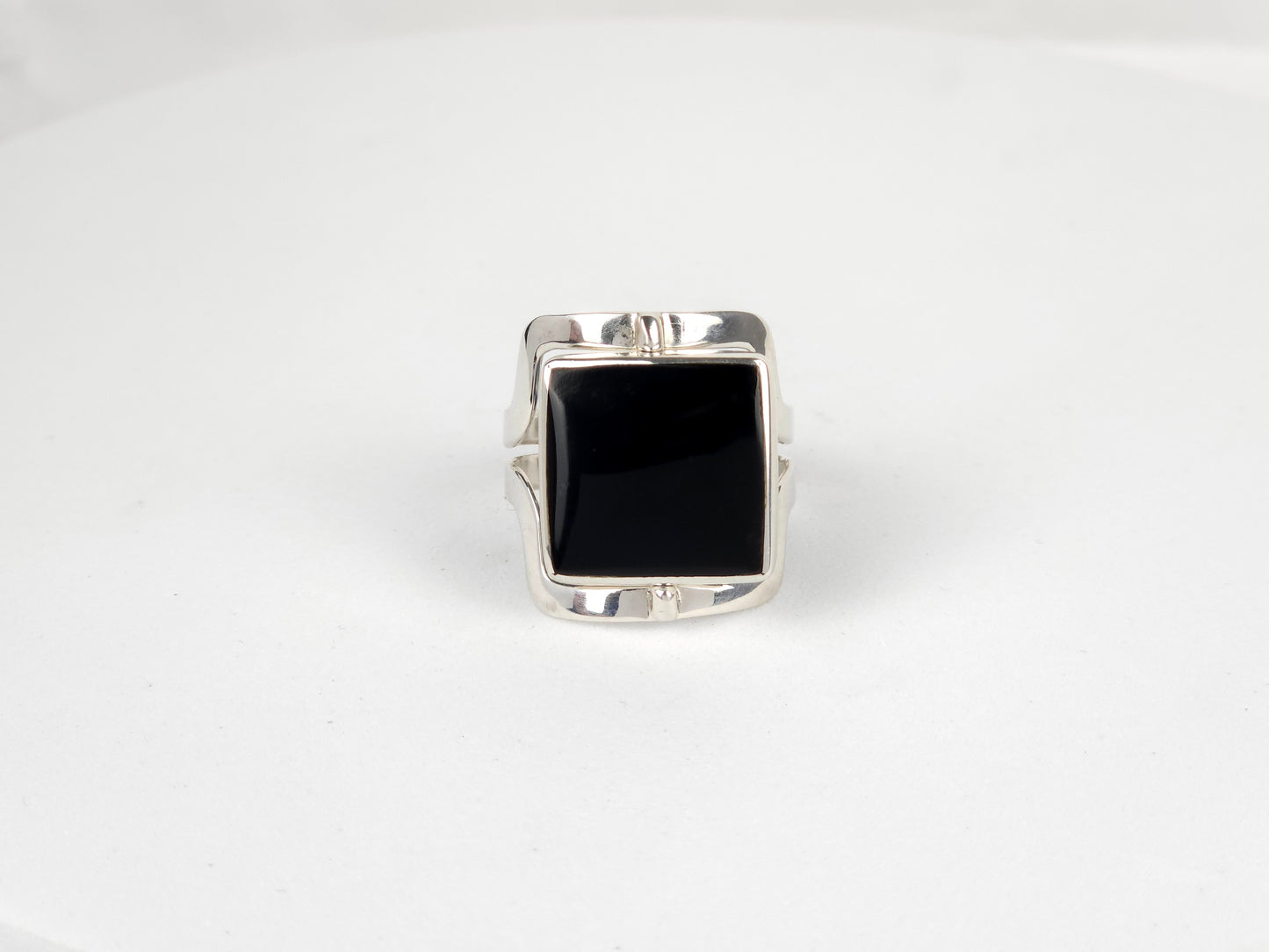 Anillo 107