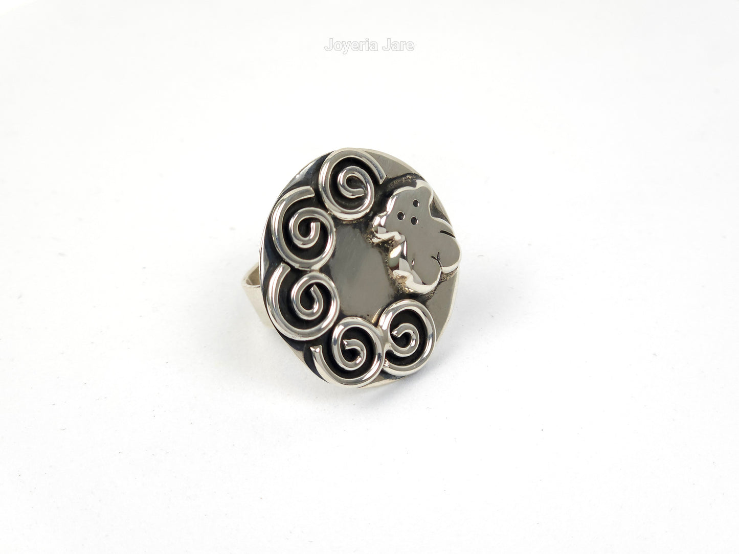 Anillo 137
