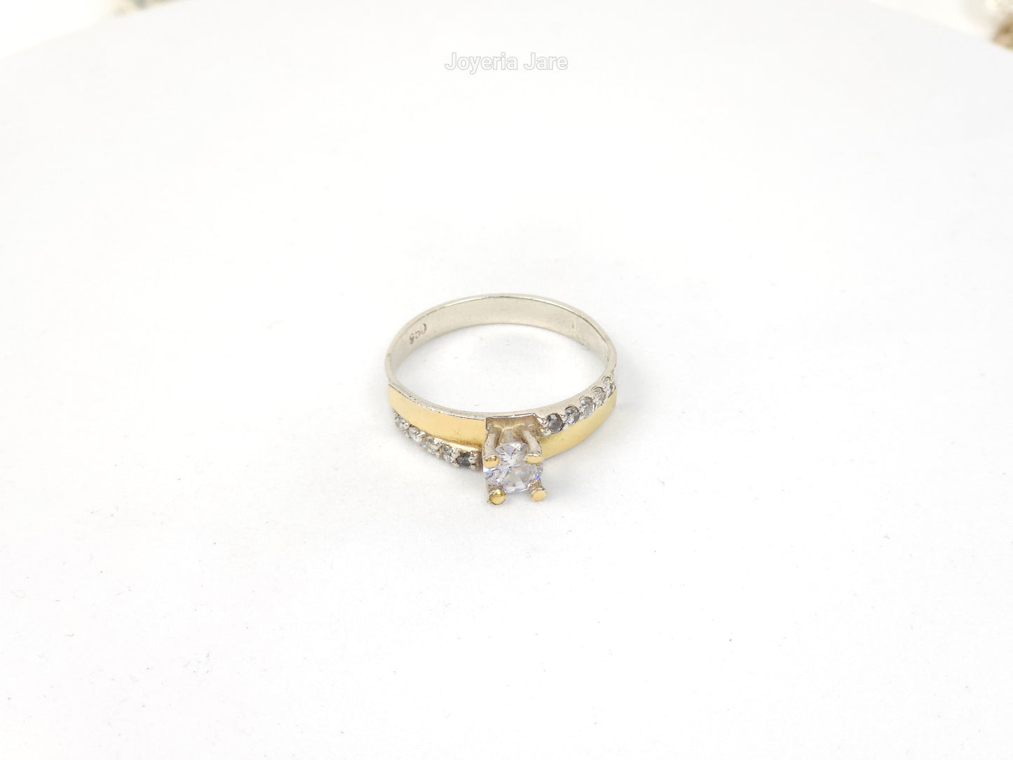 Anillo 52