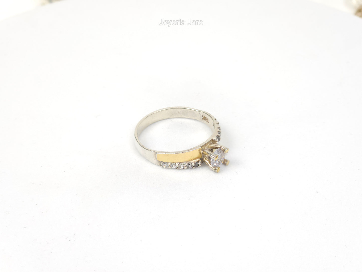 Anillo 52