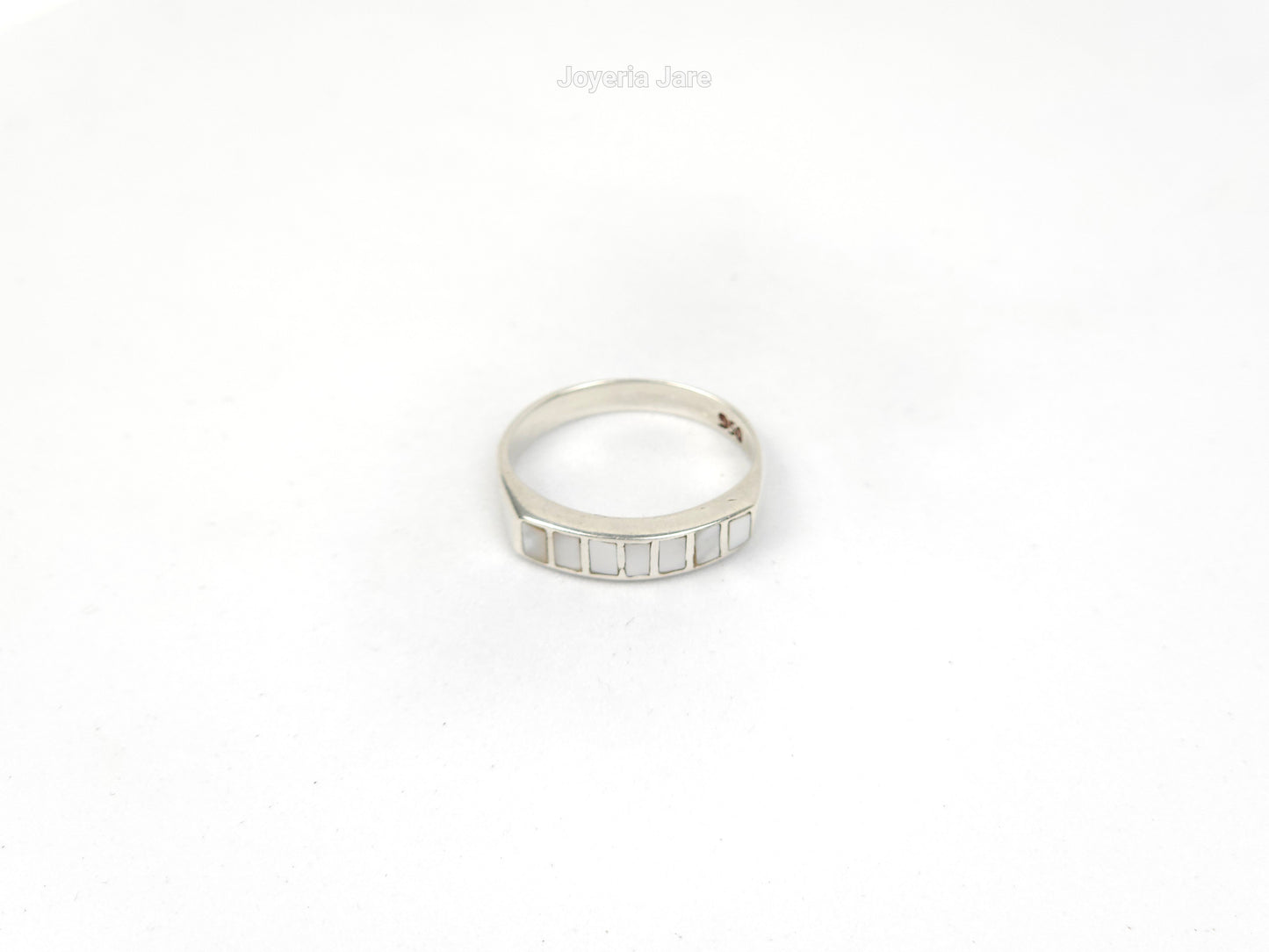 Anillo 74
