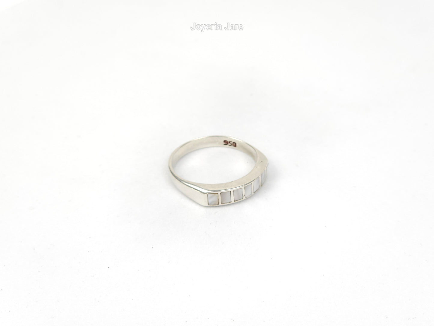 Anillo 74