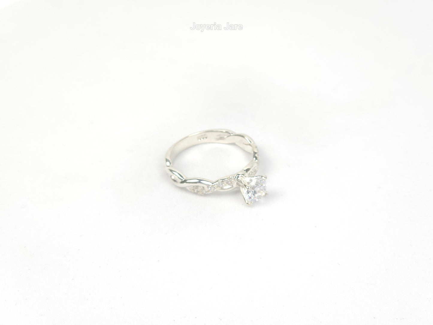 Anillo 63